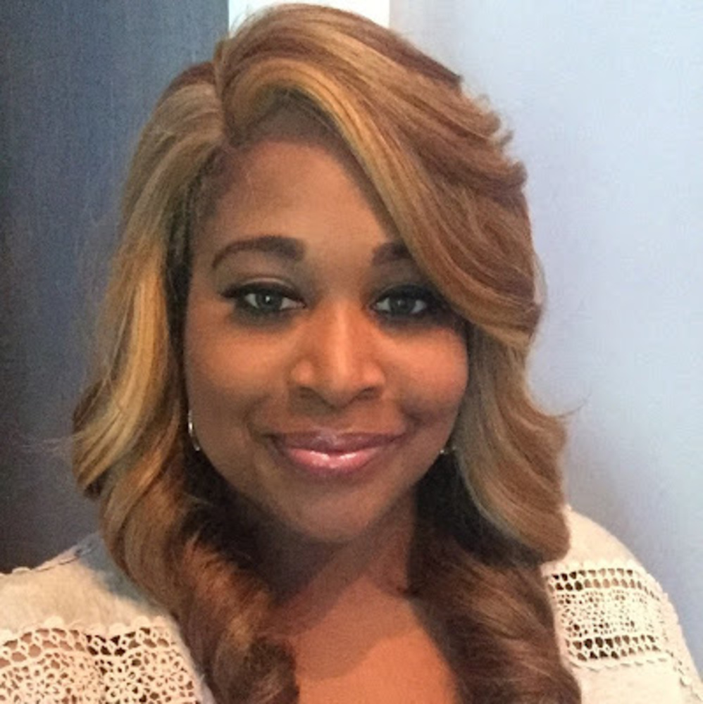 Meet your Posher, Tiffany